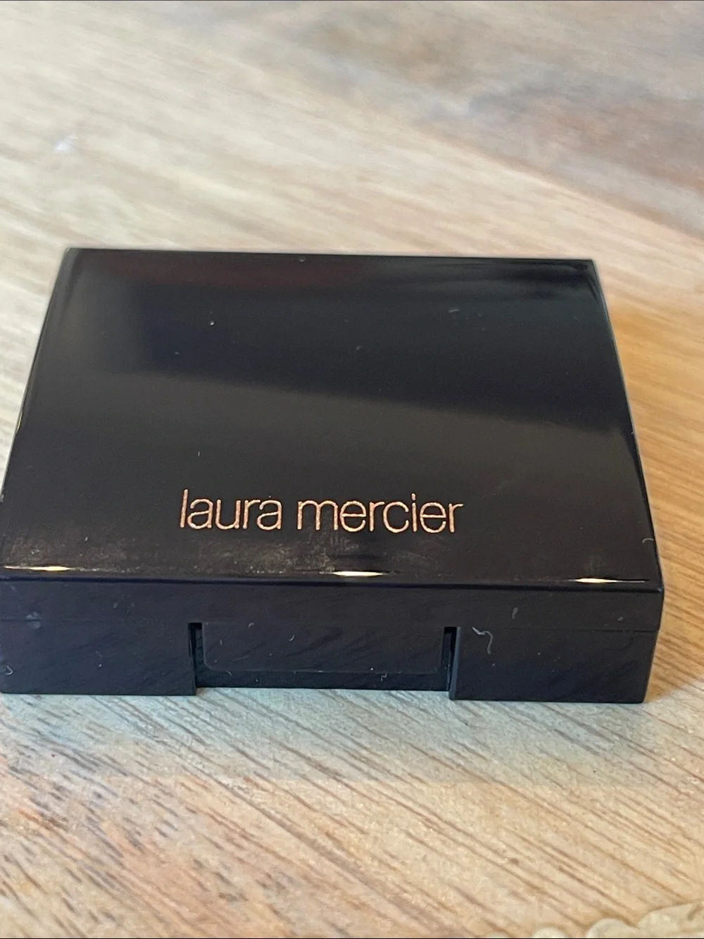 Full Size LAURA MERCIER Matte Eyeshadow Black Plum